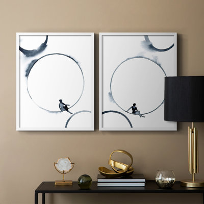 «Woman in the Moon I», reproduction encadrée de qualité supérieure - prête à être accrochée - aucun clou requis - aucun clou requis