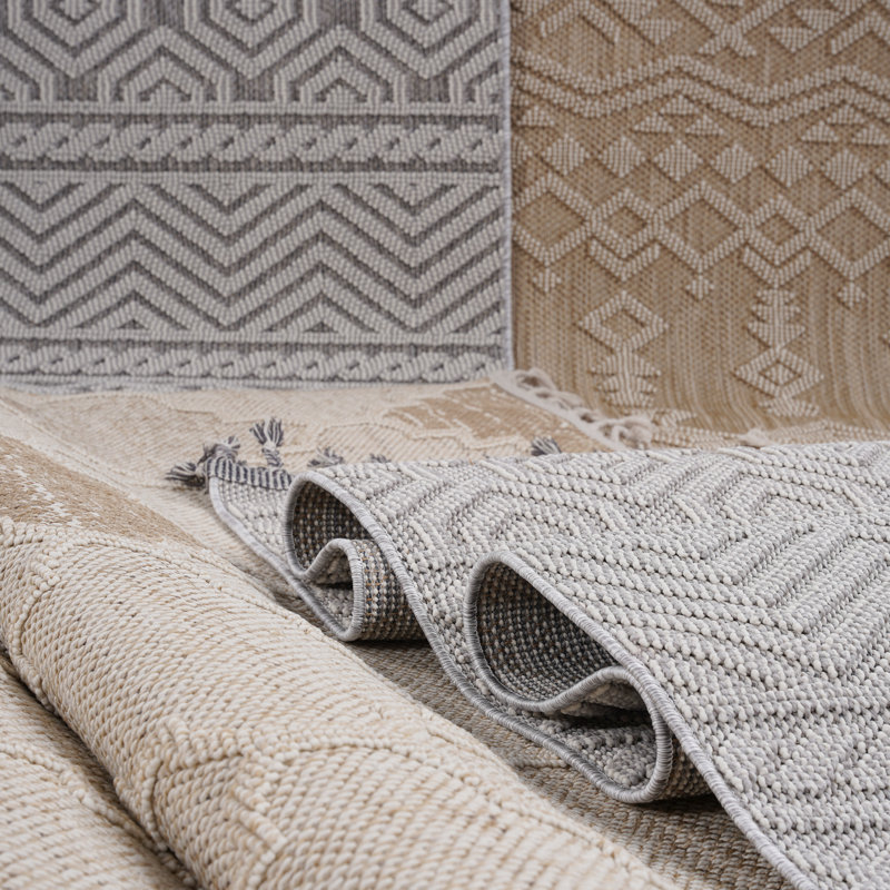 LOOM & LUXE Collection 8X10 White/Medallion Area Rug