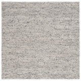 Natura 620 Area Rug In Light Grey / Ivory