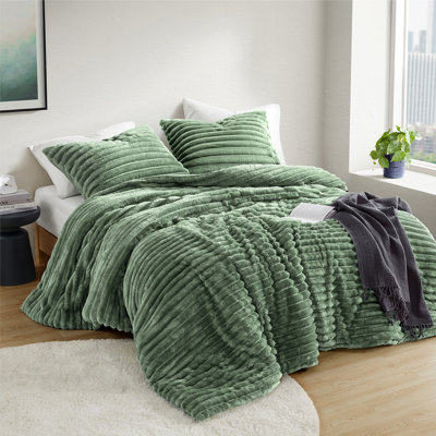 Avril Green Fluffy Ribbed Plush 2-Piece Twin/Twin XL Comforter Set