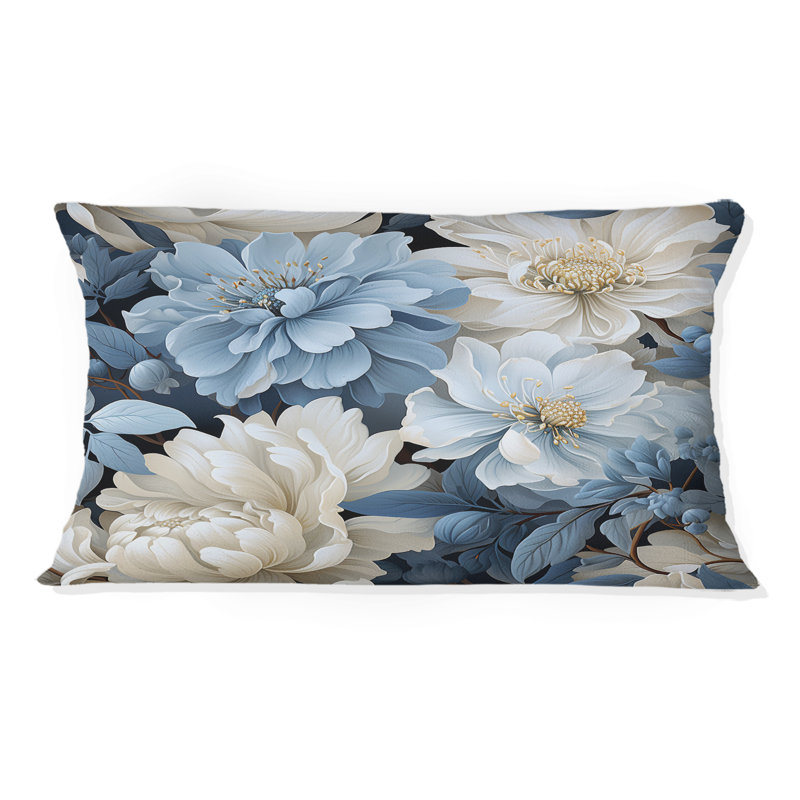 Misty Whispers Moody Patterns I - coussin à imprimé floral