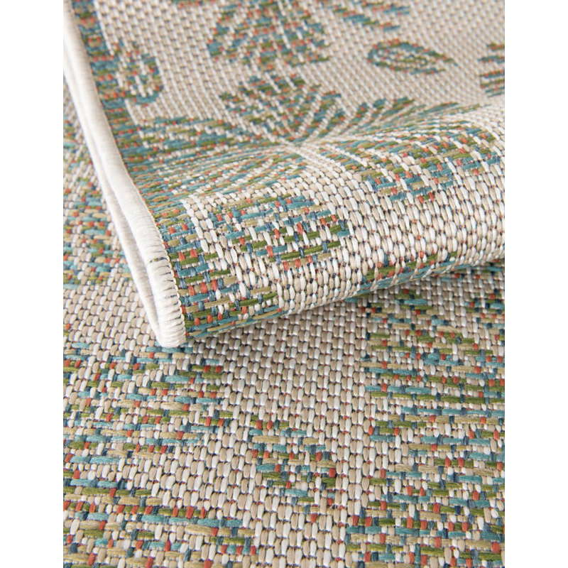 Floral Indoor / Outdoor Rug, Round 7'10"