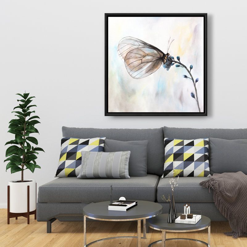 «Butterfly on Blue Flowers», toile romantique encadrée