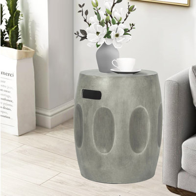 Table d'appoint en pierre