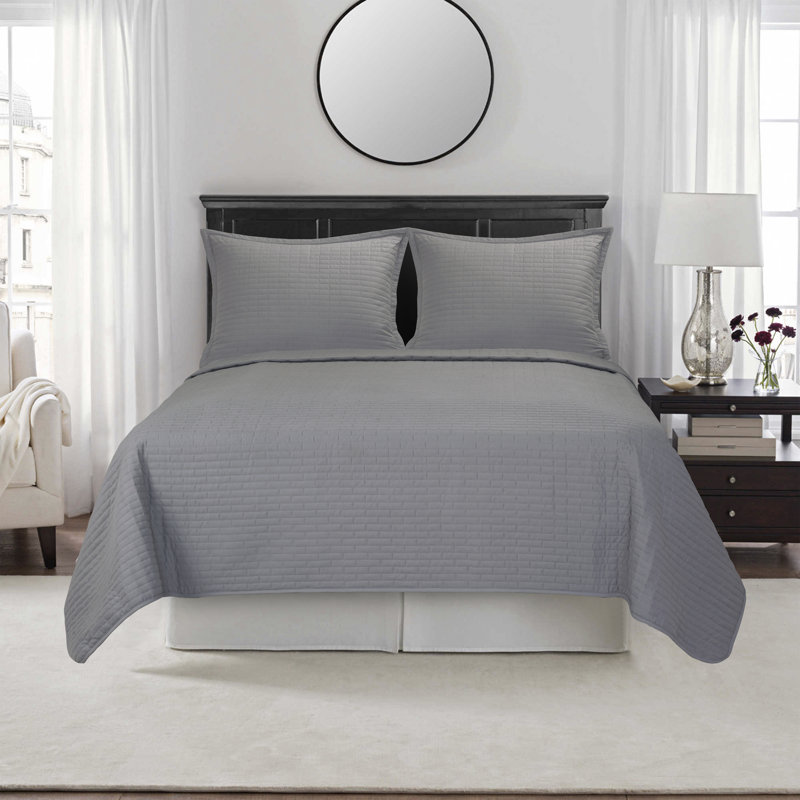 South Point Hospitality 120 GSM Luxury Microfiber Bedding, King Quilt, Soft Grey