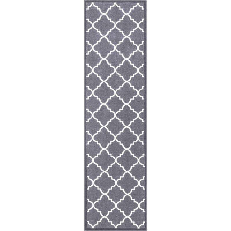 Tapis gris antidérapant à motif treillis Bethie, Tapis de couloir 2 pi 7 po x 9 pi 10 po