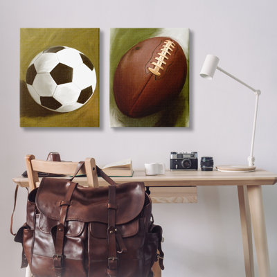  «Soccer & Football Traditional 2 PC Canvas Wall Art» par Regina Moore