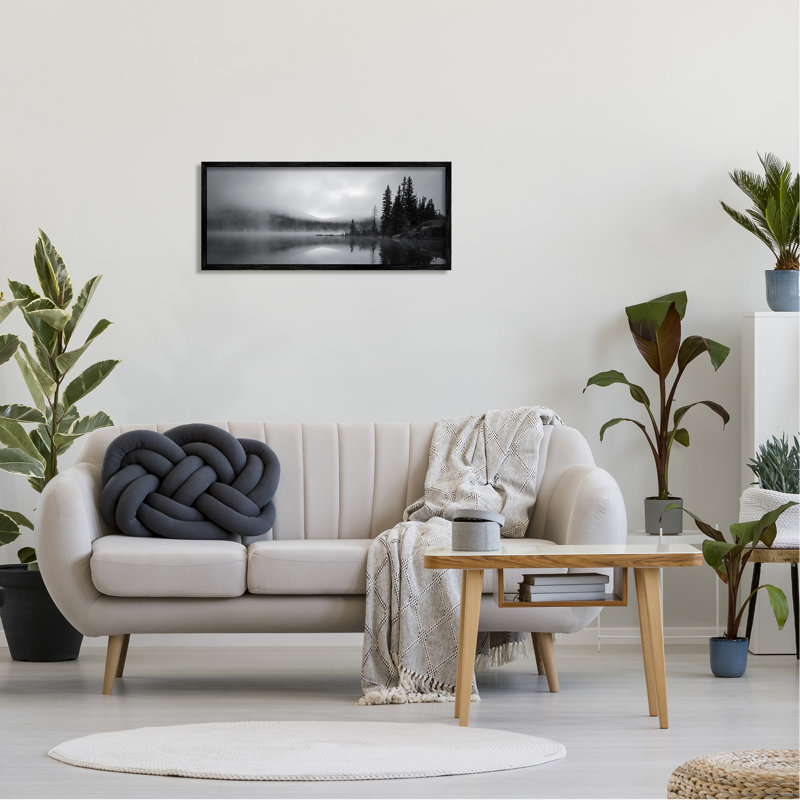«Misty Lake» par Daniel Sproul, H 13 po x l 30 po x P 1,5 po, Giclée encadrée noir minuit