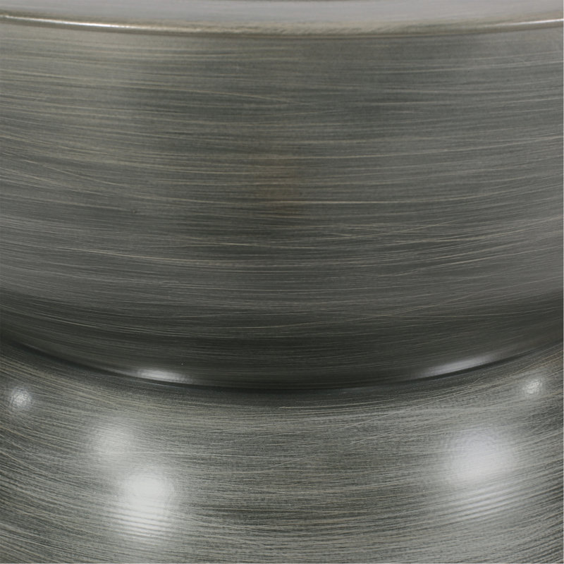 Table basse en métal martelé, Antique Silver