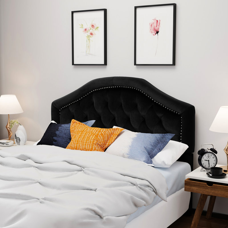 Tête de lit contemporaine grand format en velours noir avec capitonnage élégant, Noir