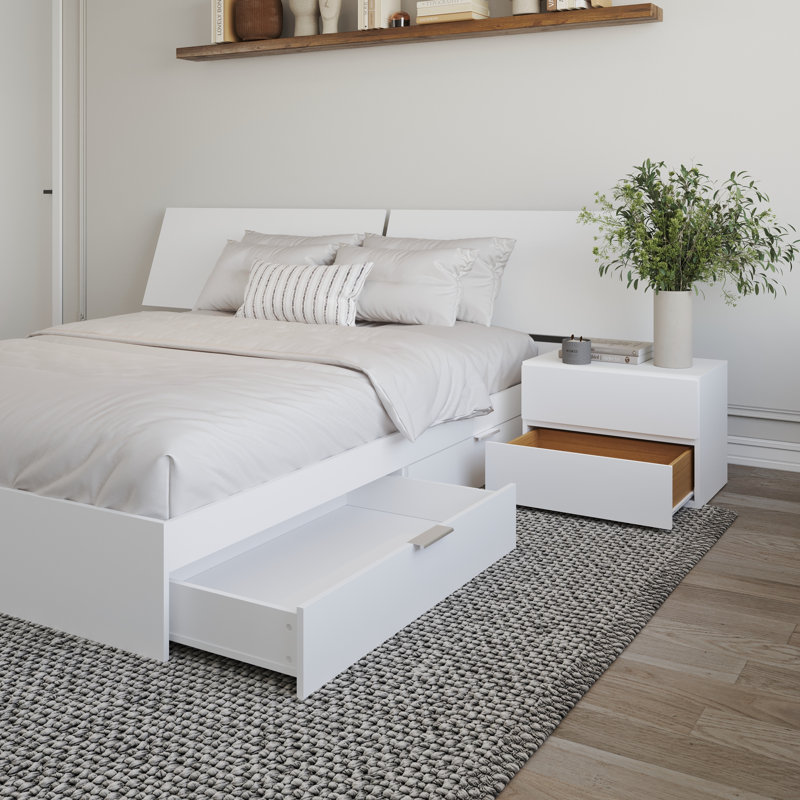 Ensemble de chambre double avec rangement Masyn, Trois pièces: lit et deux tables de chevet