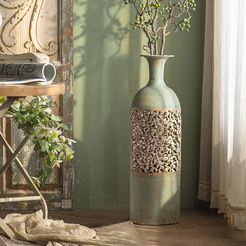 Grand vase en métal 26,4 po French Country