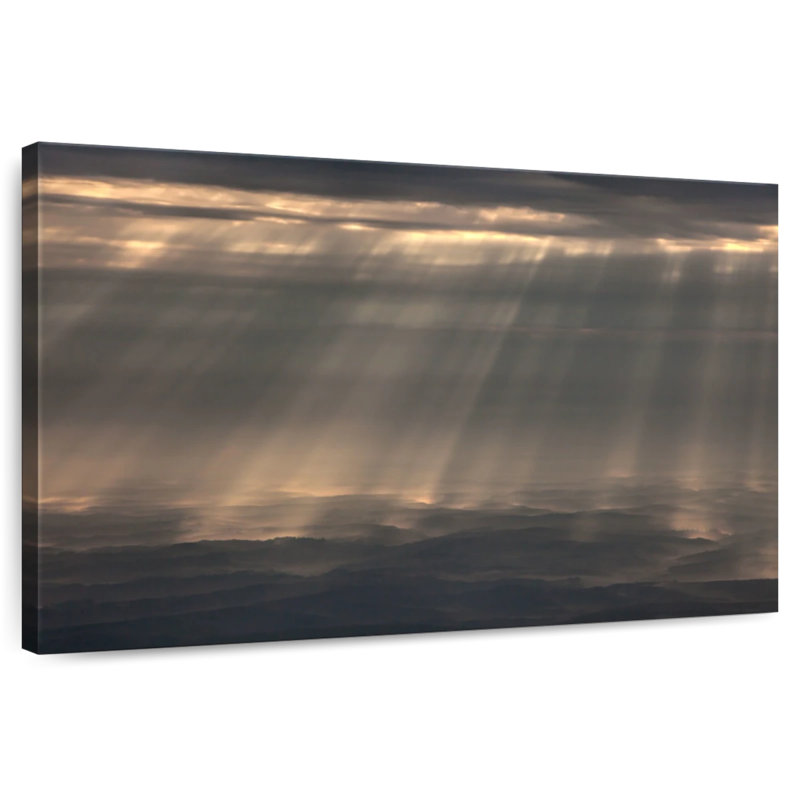 Rayons de soleil et ciel nuageux Alvord