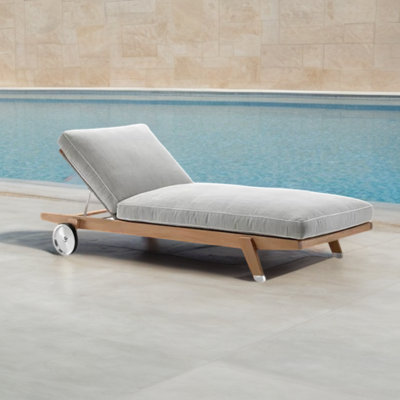 Chaise longue d'extérieur inclinable en teck