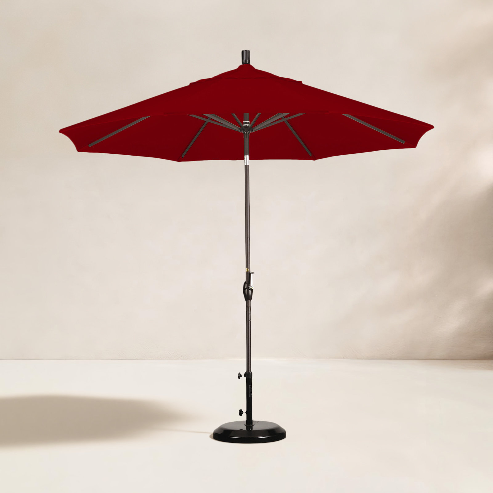 Iuka 9' Umbrella, Terracotta- Olefin