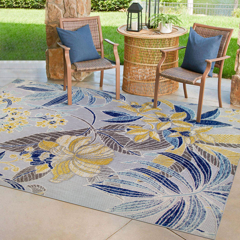 Song Floral Area Rug in Multicolor, Rectangle 6'7" x 9'6"