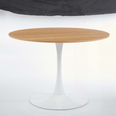 Bjarnheiður Pedestal Dining Table
