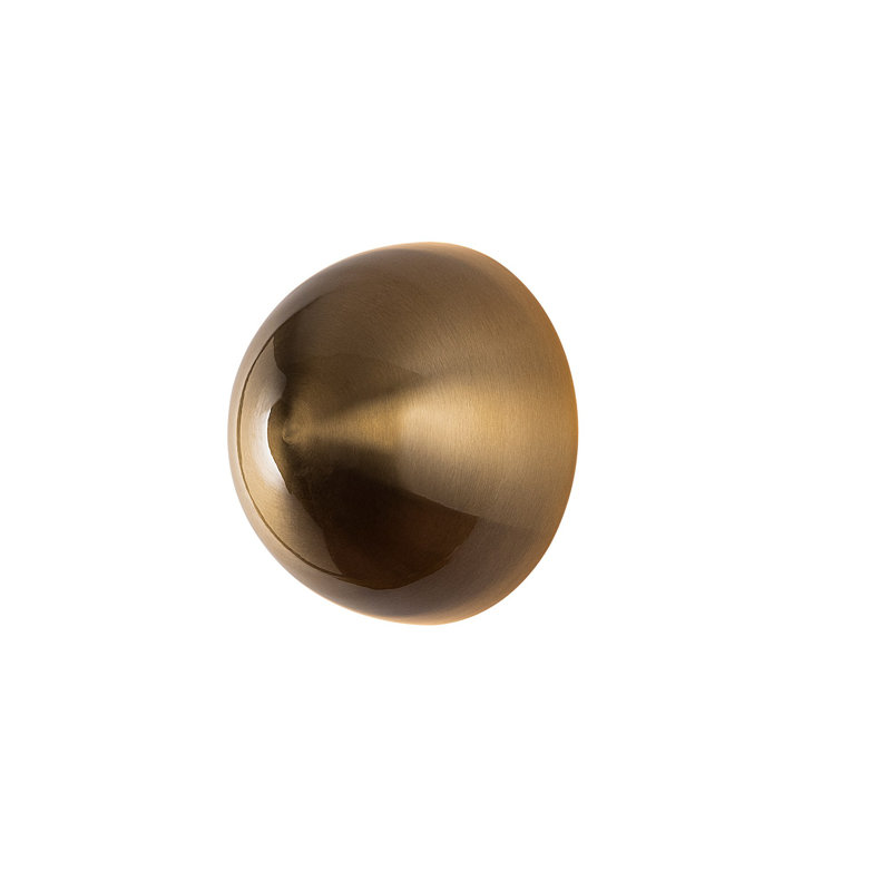 Chinwike Elegant Gold Wall Lamp, Metal Body, 7.9 in Diameter x 6.3 in Height | IP20 Rated, 1 x G9 Socket, Max 8W | Modern Home Lighting Fixture, Perfect for Living Room & Bedroom Decor, Stylish & Durable Design