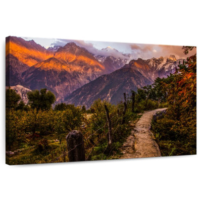 Vue sur les montagnes de l'Himalaya à Alvord