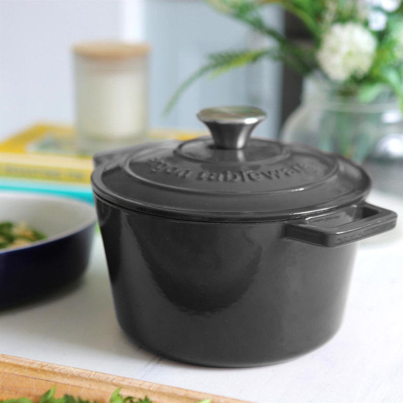 Argon Tableware - Round Cast Iron Casserole Dishes - 2.8L - Pack of 2, Grey