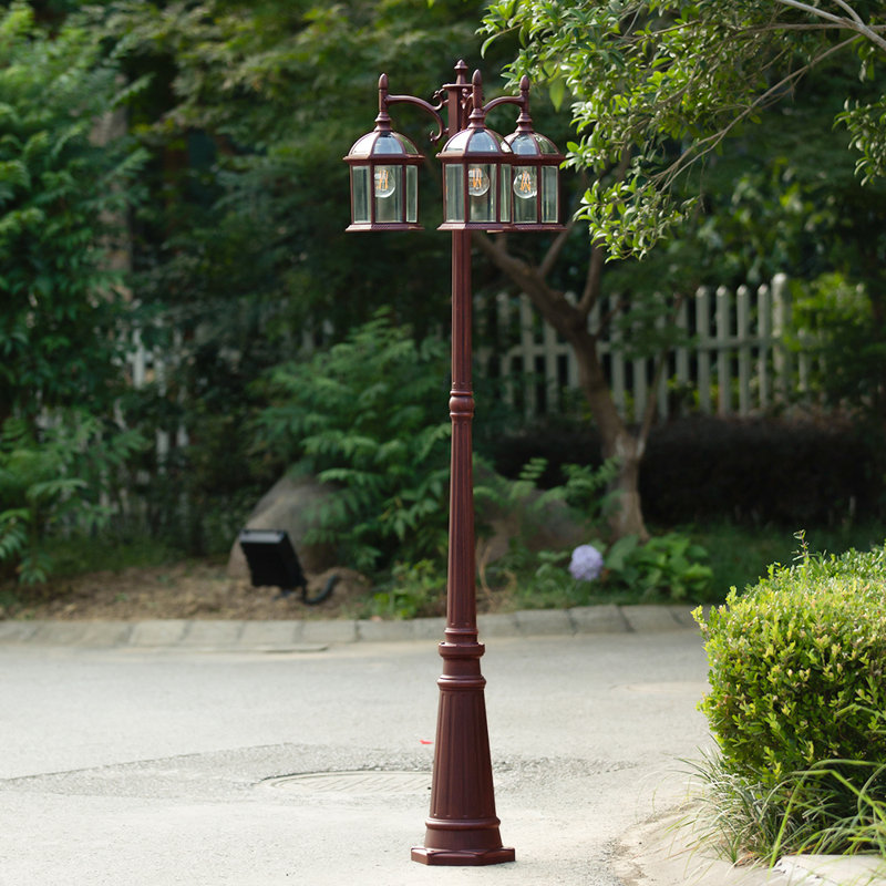 Lampadaire d'extérieur à DEL 3 lumières rouille