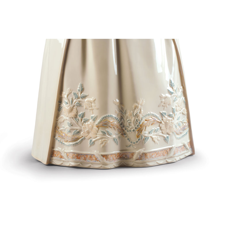 Statue femme en porcelaine bisous, Beige
