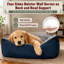 Ce sofa rectangulaire bleu marine pour chiens est offert en plusieurs tailles et convient aux chiens de grande, moyenne et petite taille ainsi qu'aux chiots. Il combine une construction orthopédique avec une surface douce, respirante et apaisante pour les câlins des animaux de compagnie, une grande durabilité, une facilité de lavage et une base antidérapante.