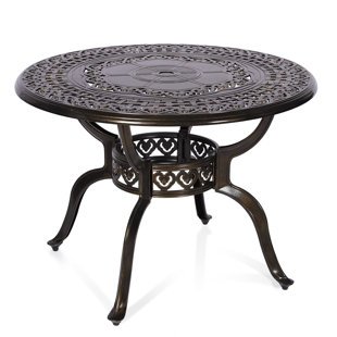 Table de salle à manger en métal
