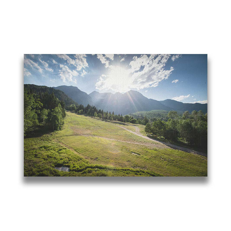 Spring Lift Ride par Scott Barlow. Impression sur papier - Montée et encadrée, H 34 po x l 49 po
