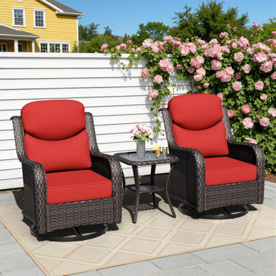 Ensemble de conversation d'extérieur en rotin pour 2 personnes avec table d'appoint, 2 chaises pivotantes et coussins rouges Adcox