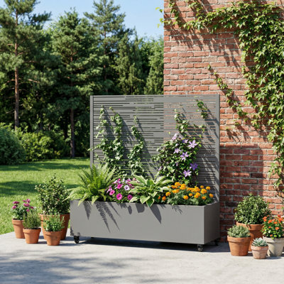 Boîte à fleurs en métal avec treillis et roues