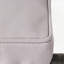 Chaises d'extérieur empilables en PE gris avec structure en fer, coussins argentés, conception de sièges confortables pour une utilisation en patio avec 4 accoudoirs