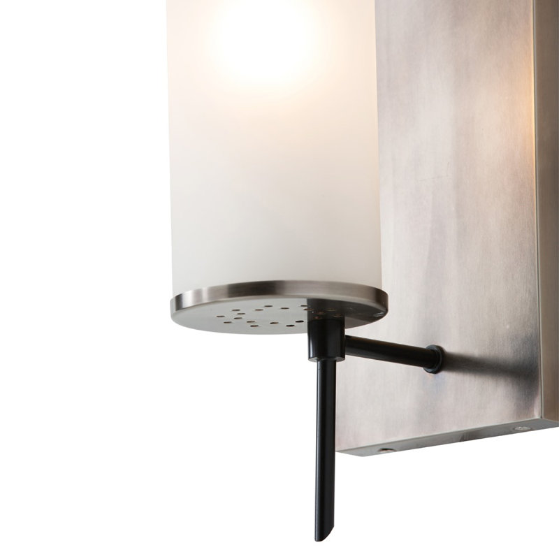 Stefan 1 - Light Armed Sconce