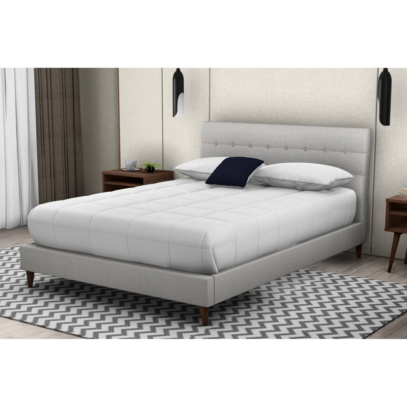 Grand lit tapissier et 2 tables de chevet, palette de couleur pierre, 100% noyer, table de chevet Splendor, magnifique chambre à coucher beige attrayante, séduisante