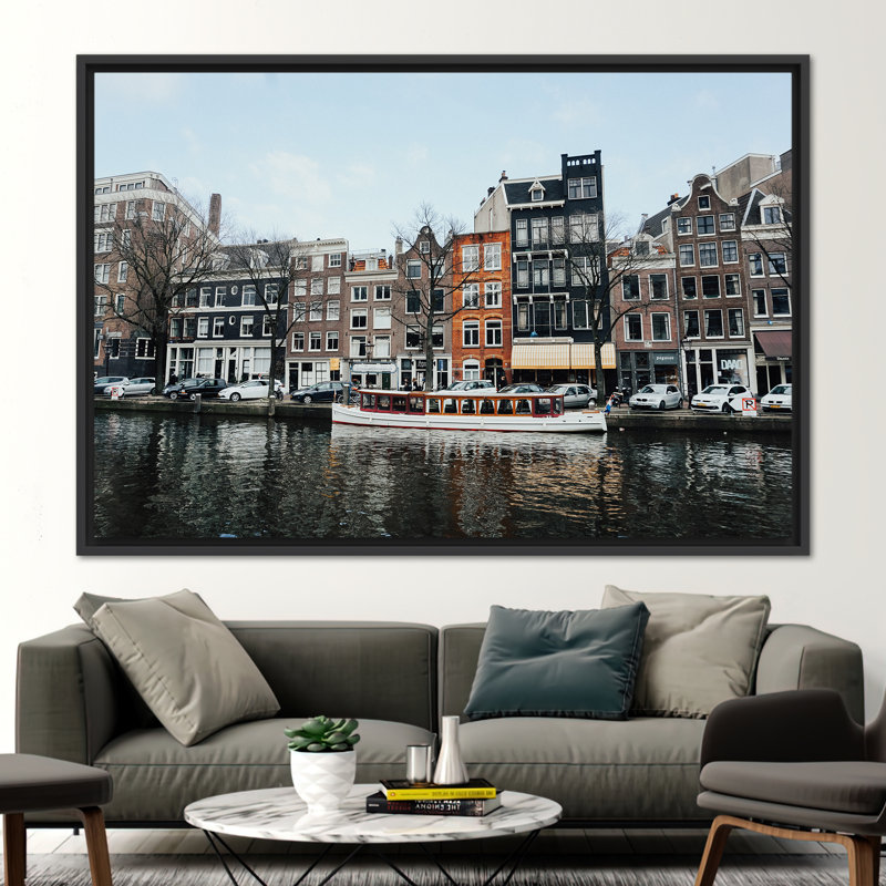 Art mural sur toile 3D Amsterdam Winter Scene - décor de canal moderne des Pays-Bas, H 41 po x l 94 po, Noir