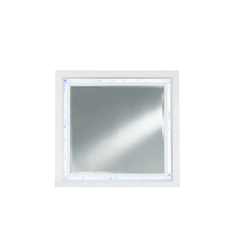 Exquis miroir à DEL avec cadre en bois d'hévéa robuste pour des espaces élégants