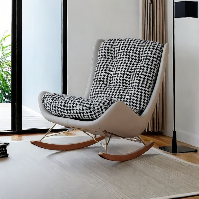 Chaise berçante moderne rembourrée