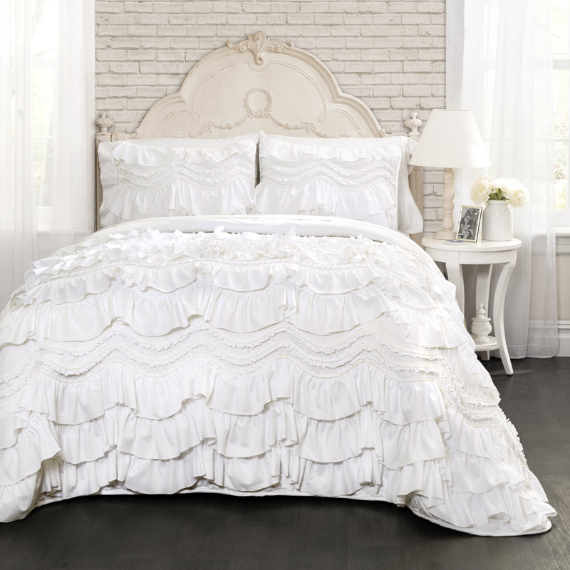 Lush Decor Kemmy Ruffle Quilt Set, Full/Queen Quilt + 2 Standard Shams, White