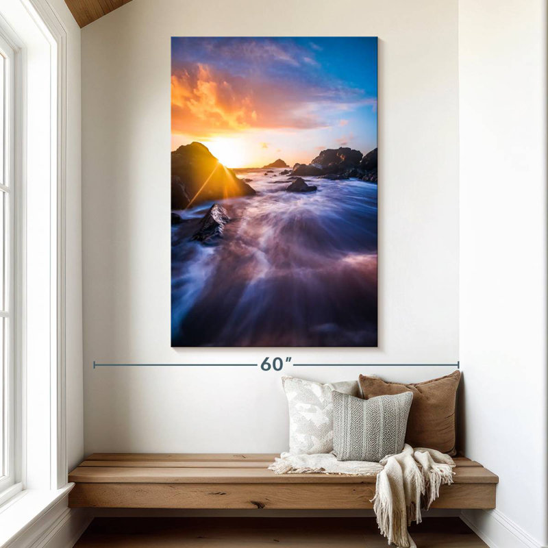Vagues dorées au lever du soleil, H 51 po x l 34 po