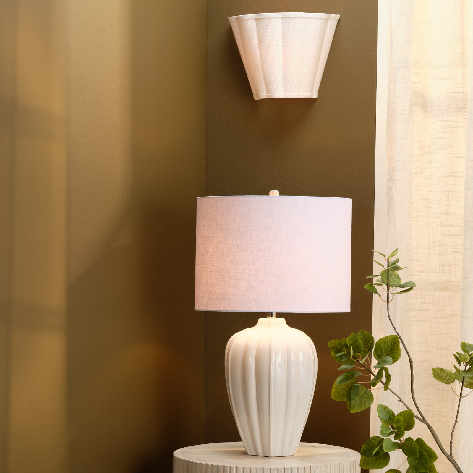 Alala Single Light Linen Wallchiere