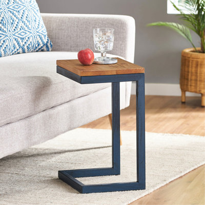 Table d'appoint en bois de sapin au fini naturel - petite, ajoute de la chaleur petite avec une base stable fiable