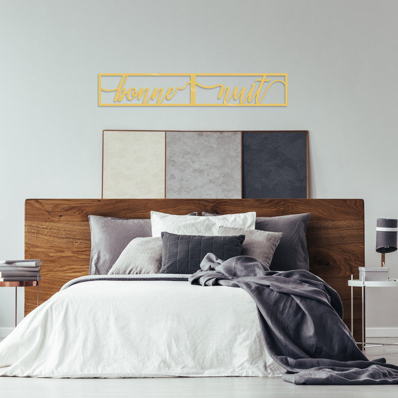 Wall Decor on Metal, Gold