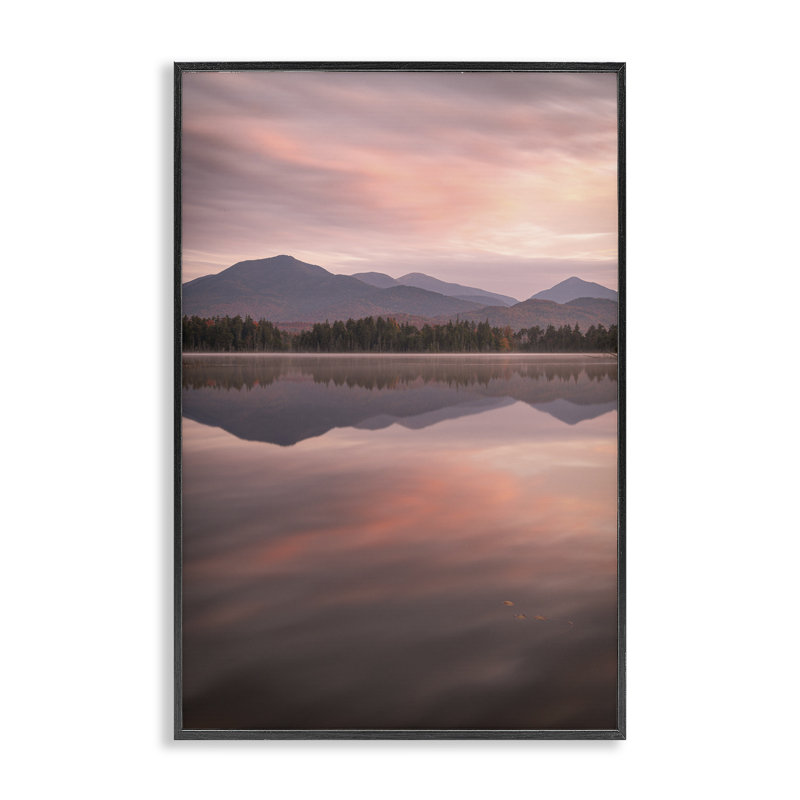 Giclée encadrée par Dawn Reflection In Glory, design par James Rodewald, H 18 po x l 12 po, Giclée encadrée noir minuit