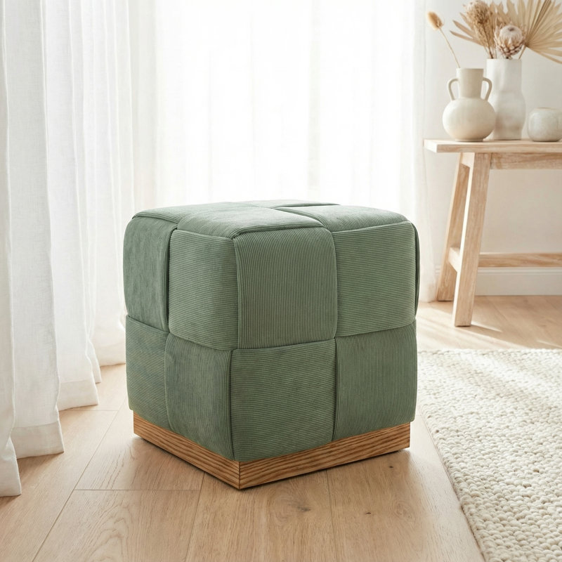 Repose-pieds Markayla en tissu vert Cordaroy avec base en chêne