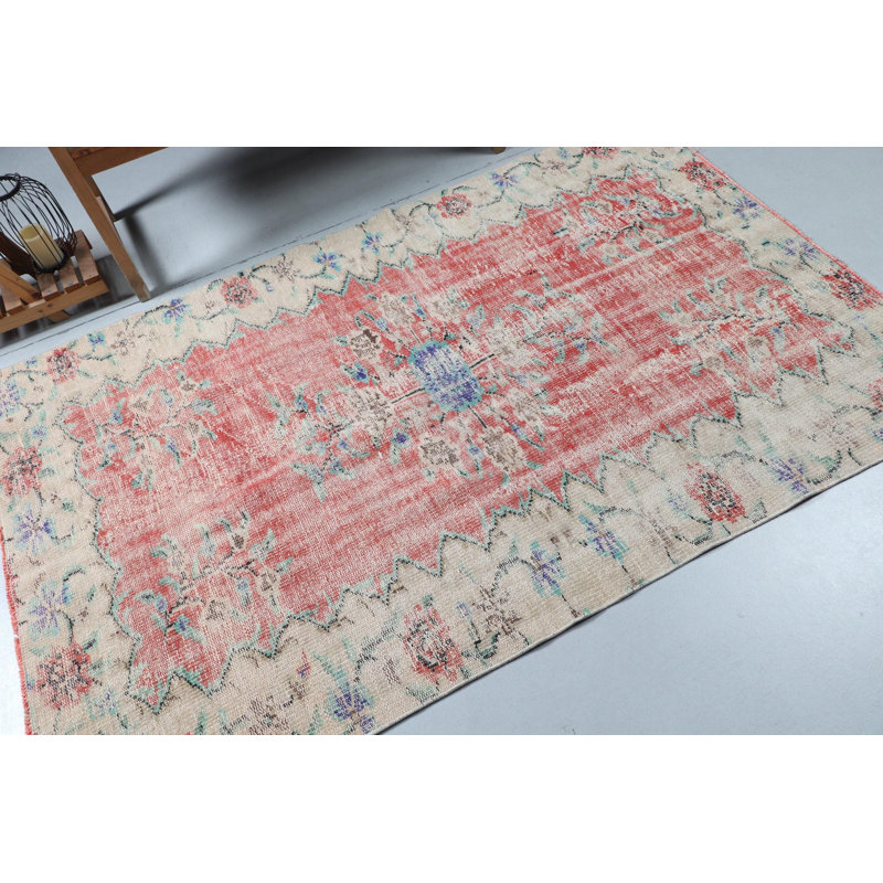 Tapis turc rétro avec motif floral Anatolian Vintage