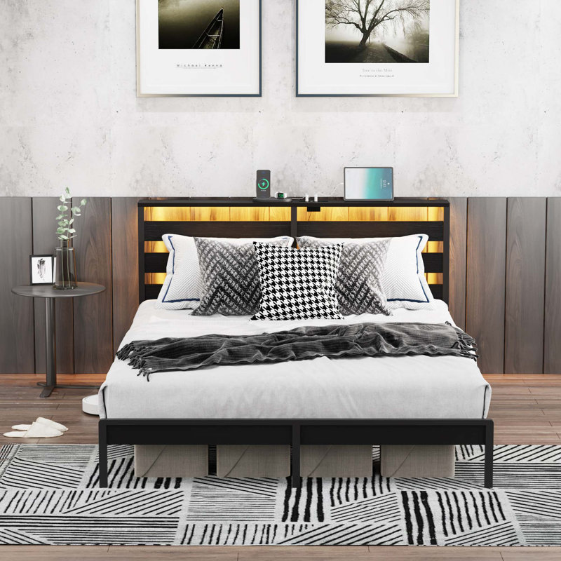 Structure de lit moderne en métal avec éclairage DEL et station de charge USB