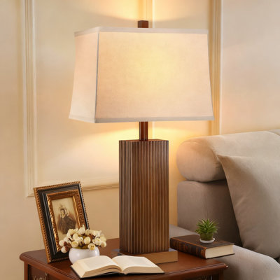 Lampe de table de campagne moderne avec ports de charge USB-C et USB, ampoule à intensité variable à 3 voies incluse, base en bois massif avec abat-jour en lin pour la table de chevet et le salon