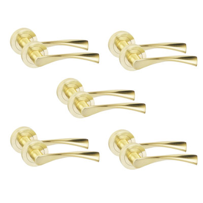 Latch Handle with Fittings