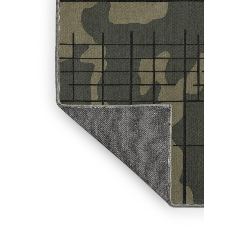 Hunter's Edge Rug, Round 4'