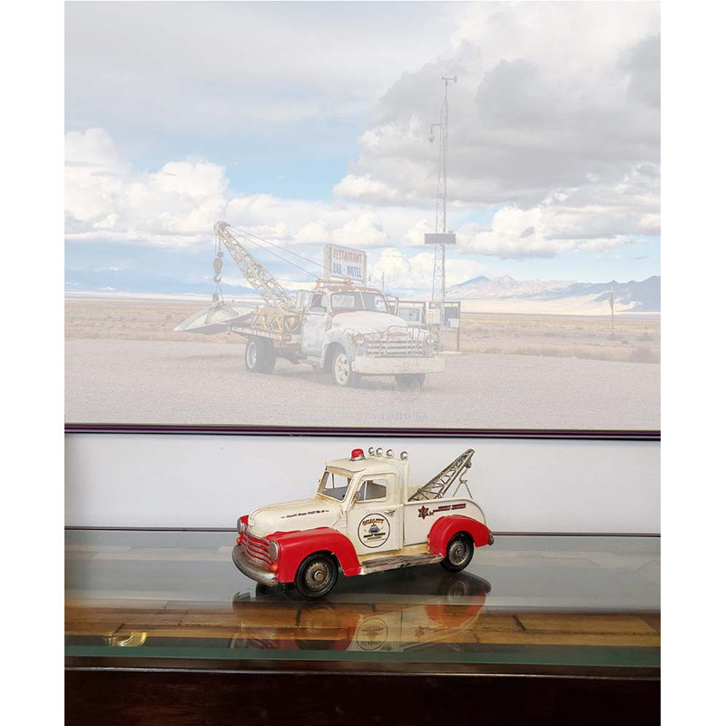 Sculpture de camion de remorquage Adain